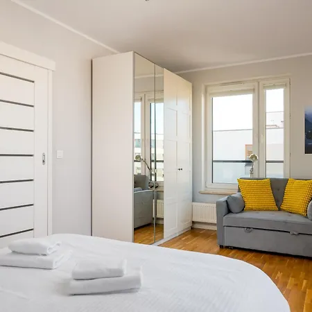 Brodnowski Urban Jungle By Bookinghost * 华沙