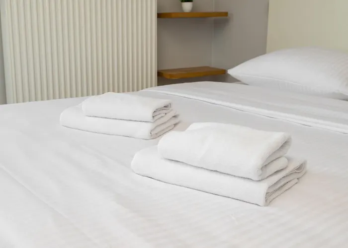 Brodnowski Urban Jungle By Bookinghost Varsavia