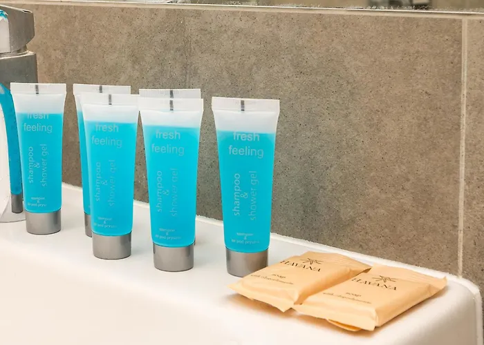 Brodnowski Urban Jungle By Bookinghost Varšava